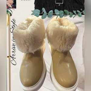 SIZE 8 AUSTRA LUX Tan Booties